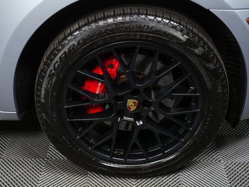 Certified 2017 Porsche Macan GTS image 40