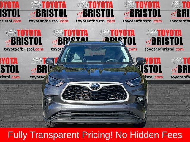 Used 2023 Toyota Highlander XLE AWD/4WD image 9