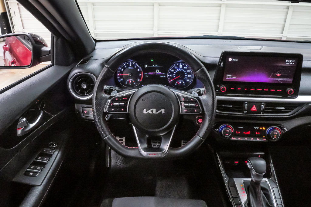 Used 2022 Kia Forte GT w/ GT Technology Package FWD image 19