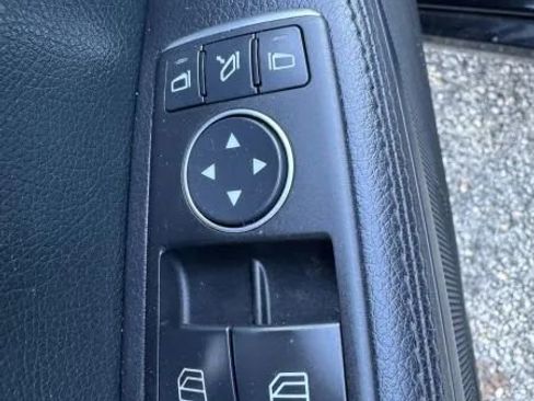 Used 2014 Mercedes-Benz SLK 250 image 42