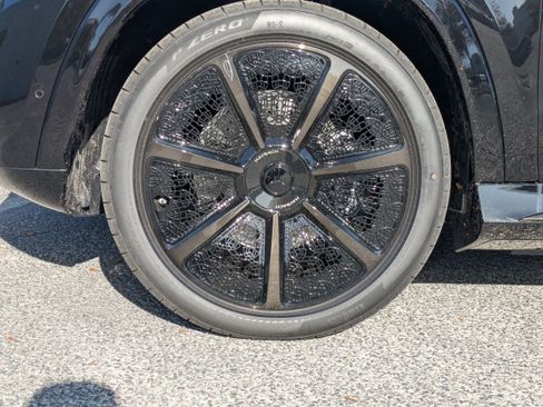 New 2026 Mercedes-Benz Maybach GLS 600 4MATIC image 3