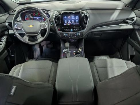 Used 2022 Chevrolet Traverse LT AWD/4WD image 12