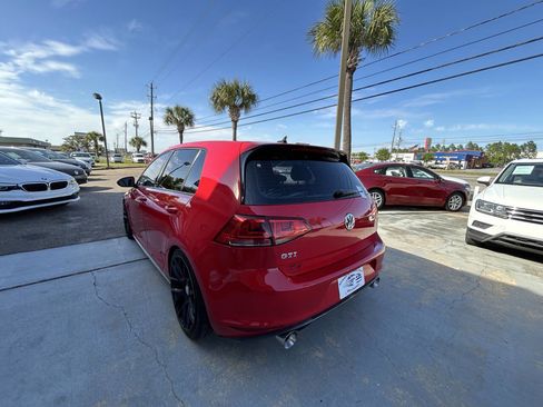 Used 2015 Volkswagen GTI SE image 3