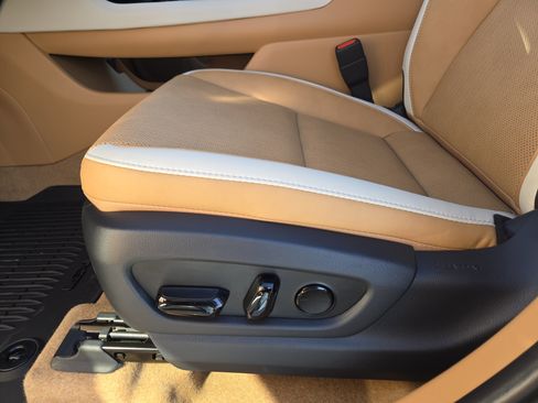 New 2026 Lexus RZ 350e 2WD w/ Convenience Package image 17