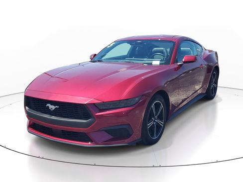 Used 2025 Ford Mustang Premium RWD image 3