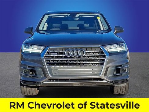 Used 2019 Audi Q7 3.0T Premium Plus image 2