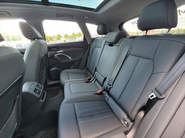 Used 2025 Audi Q5 Premium Plus AWD/4WD image 15
