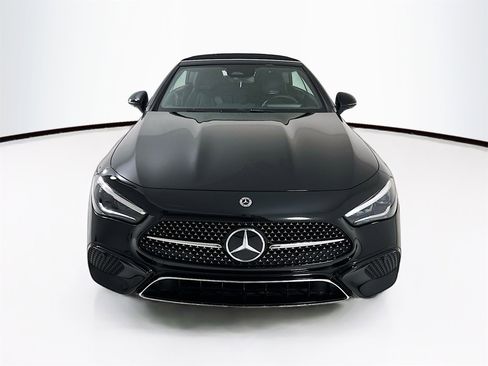 Used 2025 Mercedes-Benz CLE 300 4MATIC Cabriolet image 2
