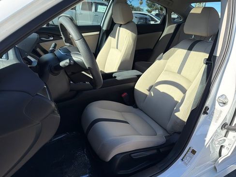 Used 2018 Honda Civic EX image 28