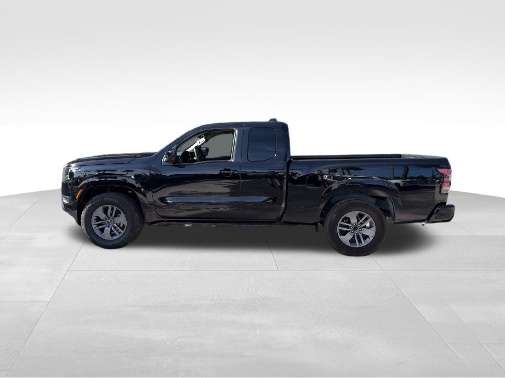 Used 2025 Nissan Frontier SV RWD image 4