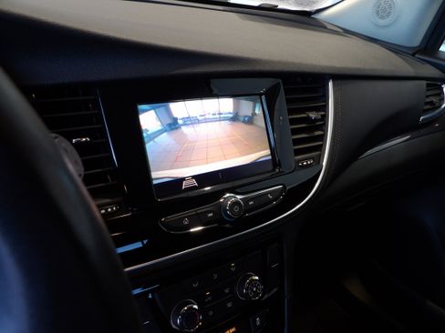 Used 2022 Buick Encore Preferred w/ Safety Package image 13