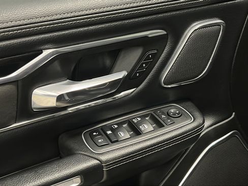 Used 2022 RAM 1500 Laramie AWD/4WD image 21