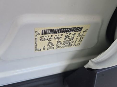 Certified 2023 Nissan Rogue SV image 32