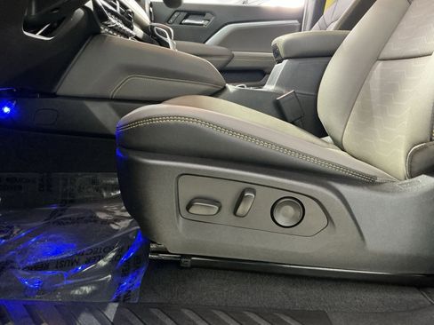 Used 2023 Chevrolet Colorado ZR2 w/ Desert Boss Special Edition image 22