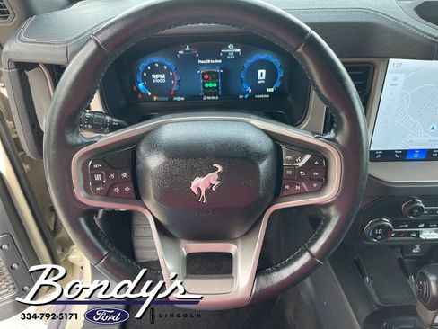 Used 2025 Ford Bronco Outer Banks image 7