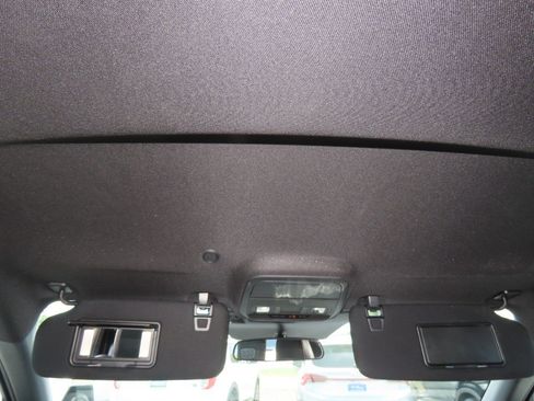 Certified 2025 Ford Explorer ST-Line AWD/4WD image 24