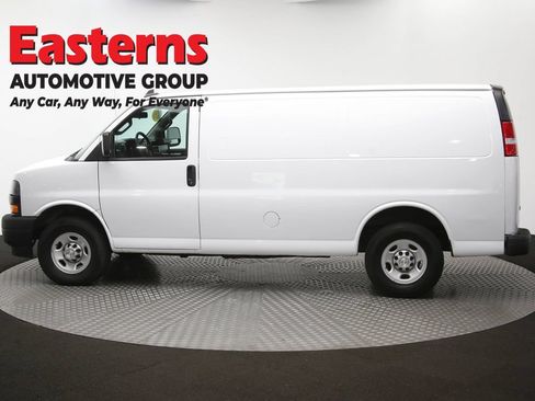 Used 2021 Chevrolet Express 2500 RWD image 55