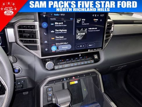 Used 2024 Toyota Tundra Limited image 25