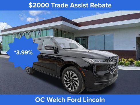 Certified 2025 Lincoln Navigator Black Label AWD/4WD image 3