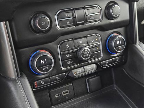 Used 2023 Chevrolet Tahoe LT w/ Luxury Package image 14