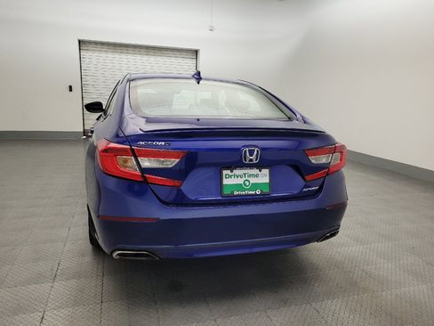 Used 2018 Honda Accord Sport image 6