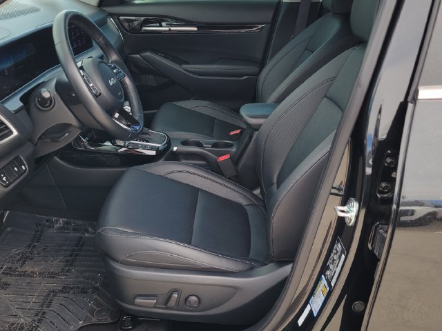 Certified 2025 Kia Seltos EX FWD image 9
