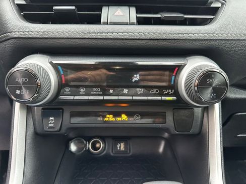 Certified 2024 Toyota RAV4 LE AWD/4WD image 41