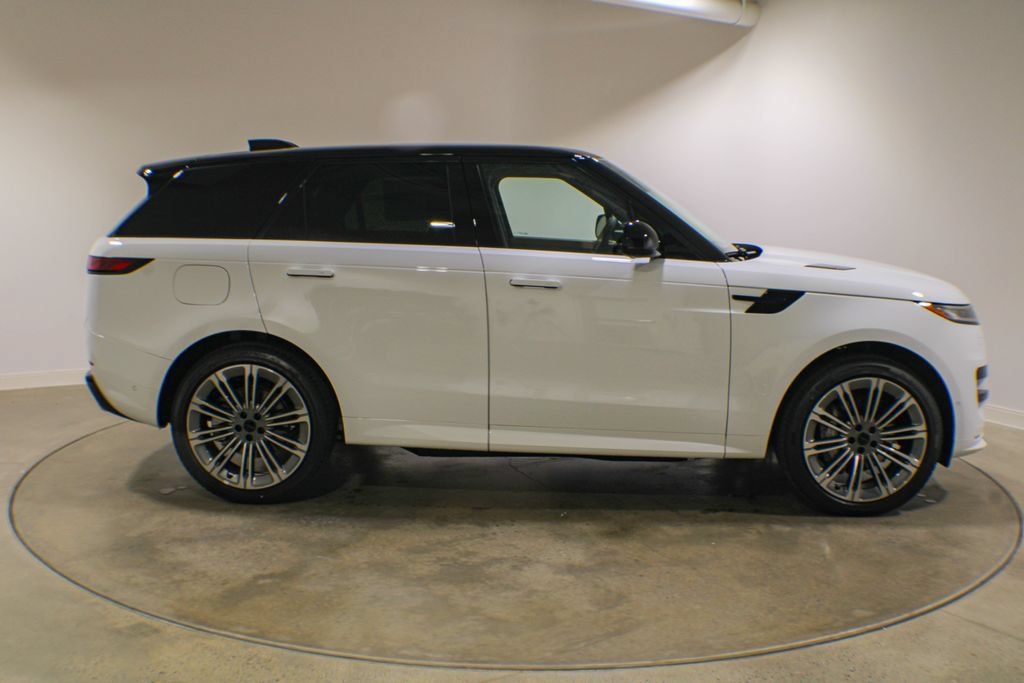 New 2026 Land Rover Range Rover Sport Dynamic SE AWD/4WD image 7