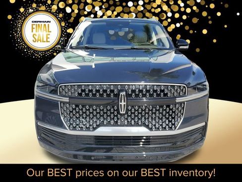 New 2025 Lincoln Navigator Reserve image 3