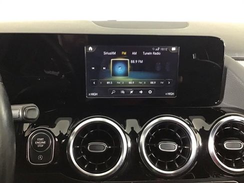 Used 2023 Mercedes-Benz GLA 250 4MATIC image 15