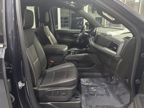 Used 2025 Chevrolet Tahoe Premier image 34