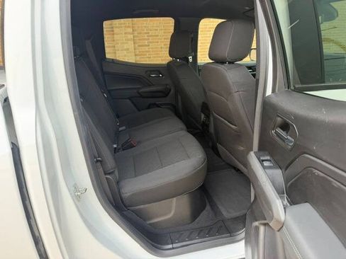 Used 2024 Chevrolet Colorado LT AWD/4WD image 14