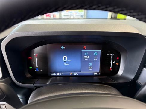 New 2025 Ford Maverick XLT w/ XLT Luxury Package AWD/4WD image 10