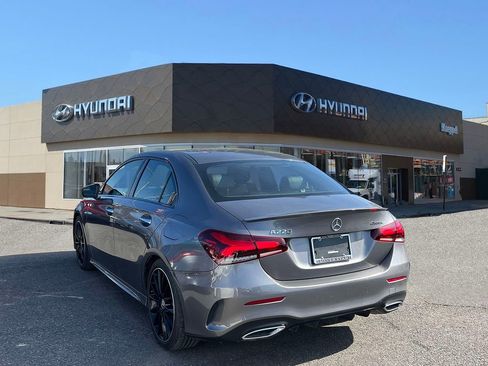 Used 2022 Mercedes-Benz A 220 4MATIC image 7