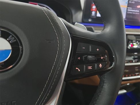 Certified 2023 BMW 530i w/ Convenience Package image 15