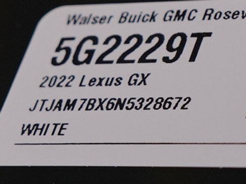 Used 2022 Lexus GX 460 Premium w/ Accessory Package AWD/4WD image 32