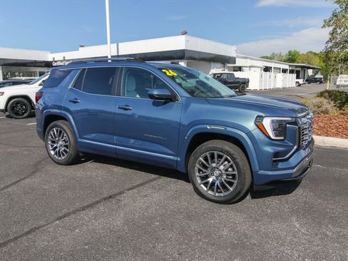 Used 2026 GMC Terrain Denali image 12