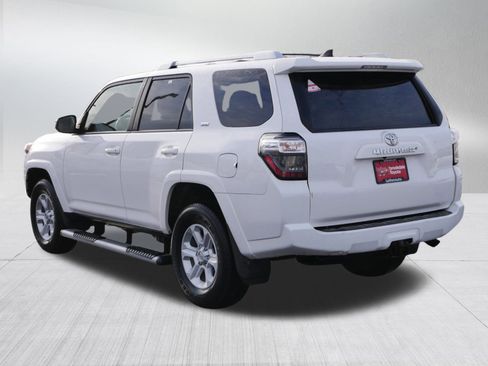 Used 2016 Toyota 4Runner SR5 image 5