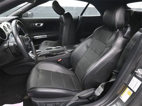 Used 2020 Ford Mustang Premium image 9