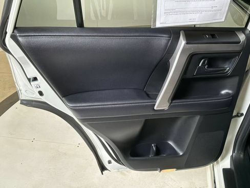 Used 2018 Toyota 4Runner Limited AWD/4WD image 12