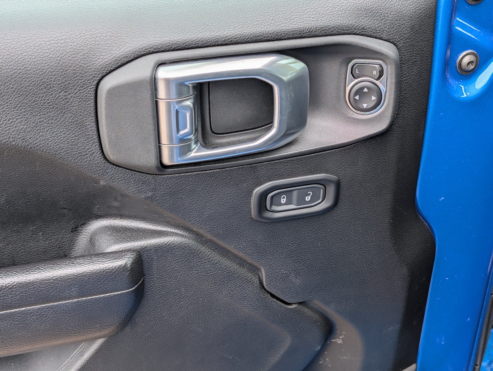 Used 2022 Jeep Wrangler Unlimited Sport AWD/4WD image 15