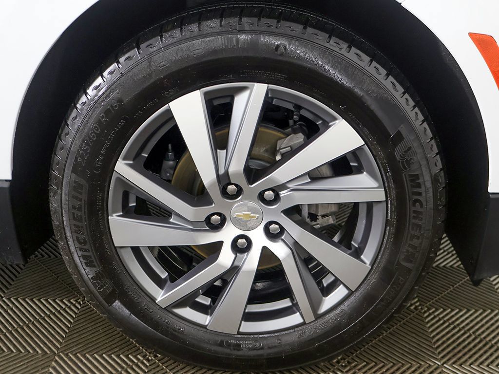 Used 2023 Chevrolet Equinox Premier FWD image 22