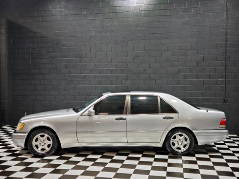 Used 1999 Mercedes-Benz S 500 Sedan image 3