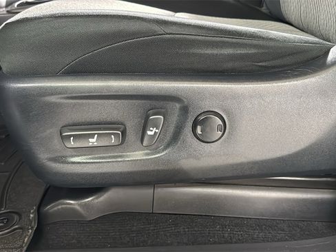 Used 2016 Toyota 4Runner SR5 image 14