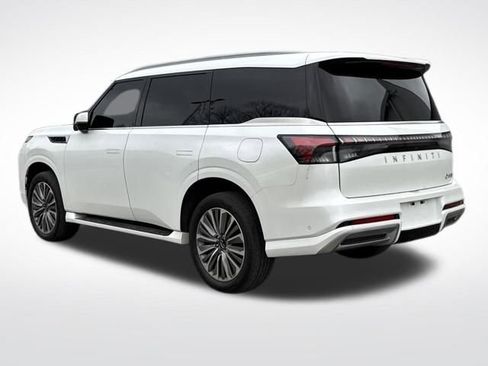 Used 2025 INFINITI QX80 Sensory image 3