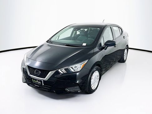 Used 2020 Nissan Versa S image 3