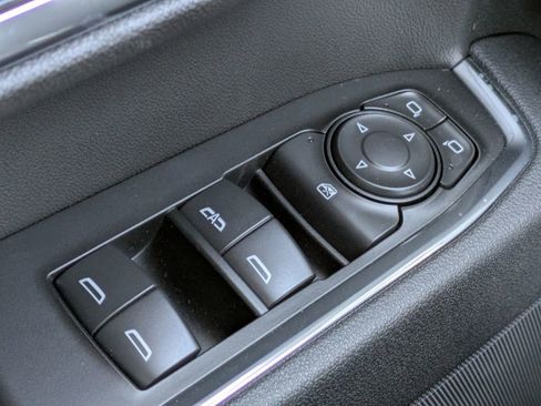 New 2026 Chevrolet Silverado 1500 LT image 25