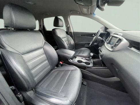 Used 2019 Kia Sorento EX AWD/4WD image 23