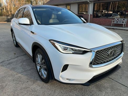 Used 2021 INFINITI QX50 Luxe w/ Cargo Package image 3