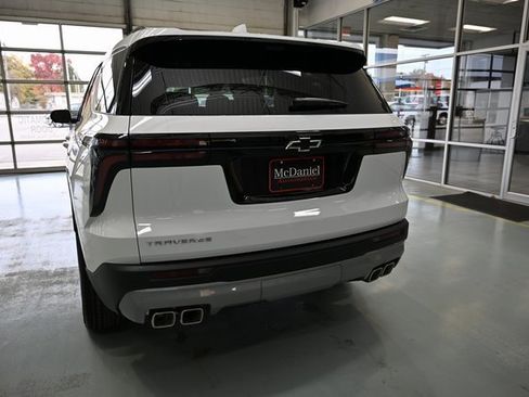 New 2026 Chevrolet Traverse LT w/ Driver Confidence Package image 6